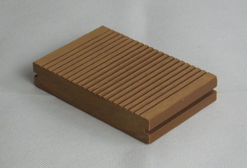 2013青岛木塑地板最新产品批发