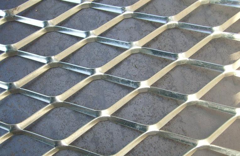 供应无锡钢板网生产厂家 小型钢板网