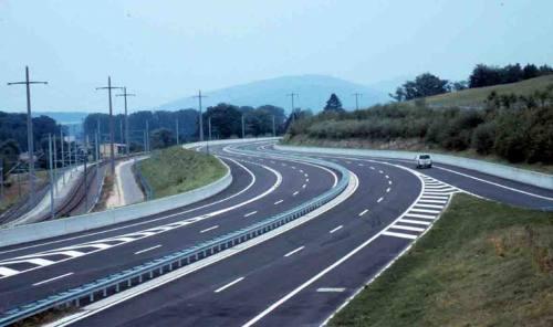 质量最好的道路划线标线高速公路标批发