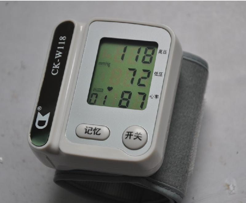 供应正品长坤家用手腕式全自动电子血压计血压仪血压器血压表测量高血压