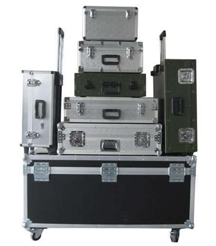 供应铝合金箱铝箱工具箱化妆箱航空箱/拉杆箱行李箱样品箱/仪器箱医疗箱
