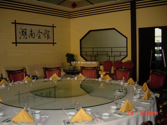 上海二手酒店桌椅酒店设备处理图片