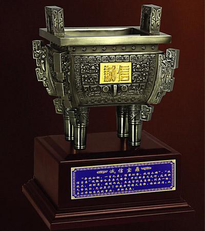 供应西安青铜器订做西安各种青铜器礼品摆件18309278018