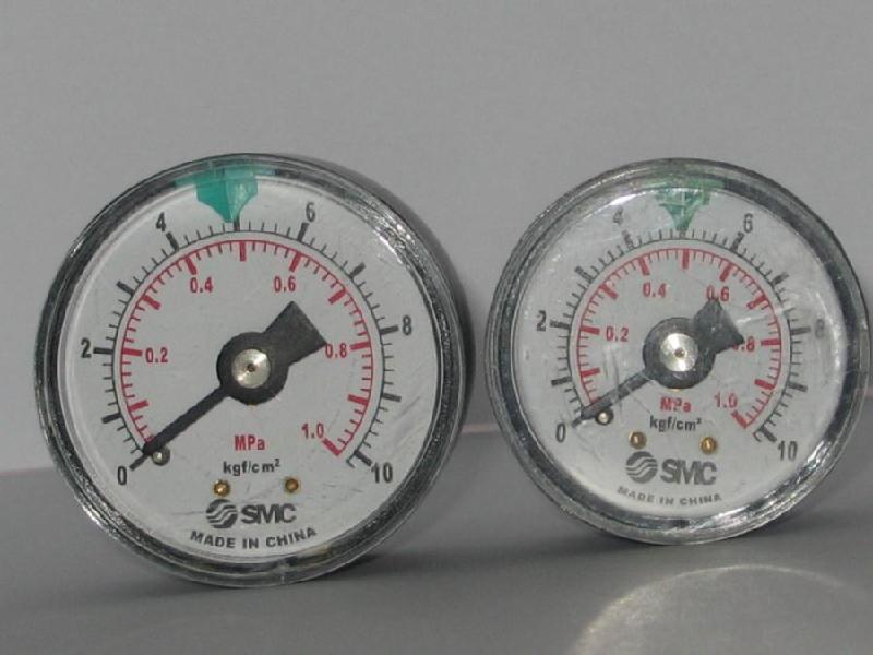 供应日本SMC压力表G46-10-02M-C