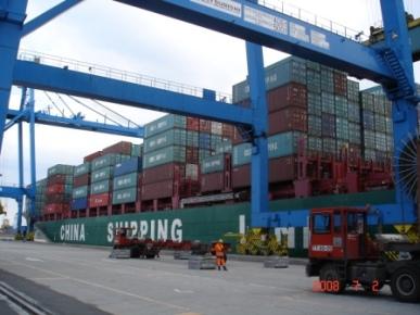 供应国际进出口报关拖车海运散货整柜拼箱