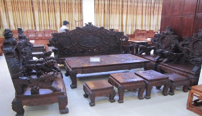供应红木家具-鸡翅木家具-实木书桌-办公桌-大班台-老板台-中式