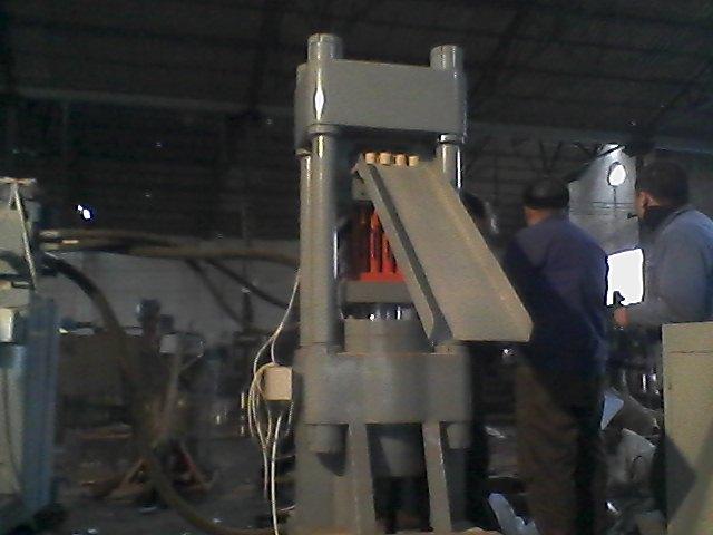 供应电子行业专用线磁圈压块机设备铁粉压块机价格铁粉压块机厂家