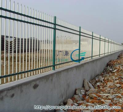 专业生产新型栅栏铁艺栅栏铁艺护栏网围栏网新型栅栏厂