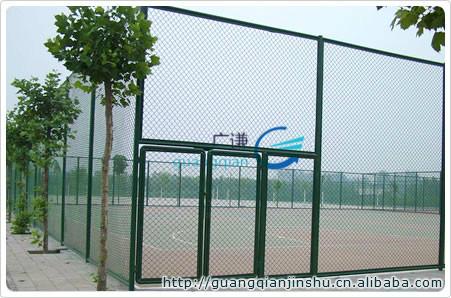 球场围栏供应球场围栏专业生产厂家球场围栏勾花网编织网球场围栏
