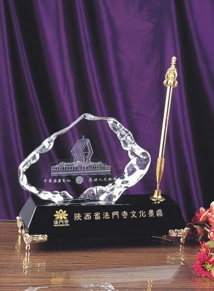 供应旅游景区成立周年庆典纪念品，寺庙开光纪念品制作，广州水晶礼品定做