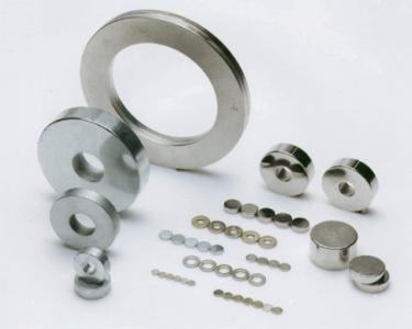 龙顺磁性材料厂生产各种磁性制品批发