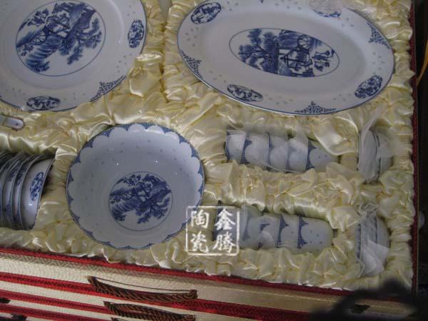 供应景德镇厂家直销陶瓷餐具 青花玲珑餐具