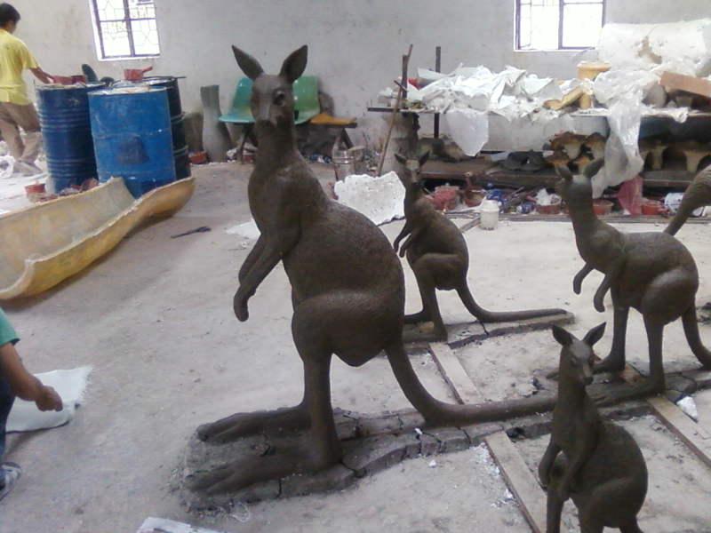 供应广东玻璃钢动物雕塑