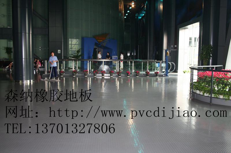 供应北京橡胶地板施工