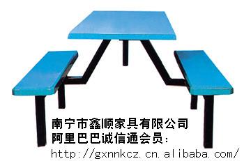 供应玻璃钢桌椅排椅等系列餐饮桌椅