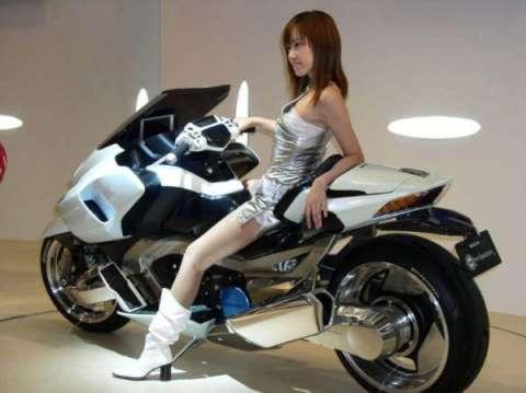供应铃木SV650蒙面超人 踏板摩托车跑车 广州进口摩托车专卖店图片