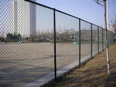 厂家供应网球场隔离网，足球场防护网