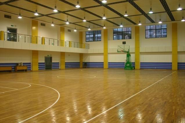 运动木地板的价格广东篮球场木地板批发