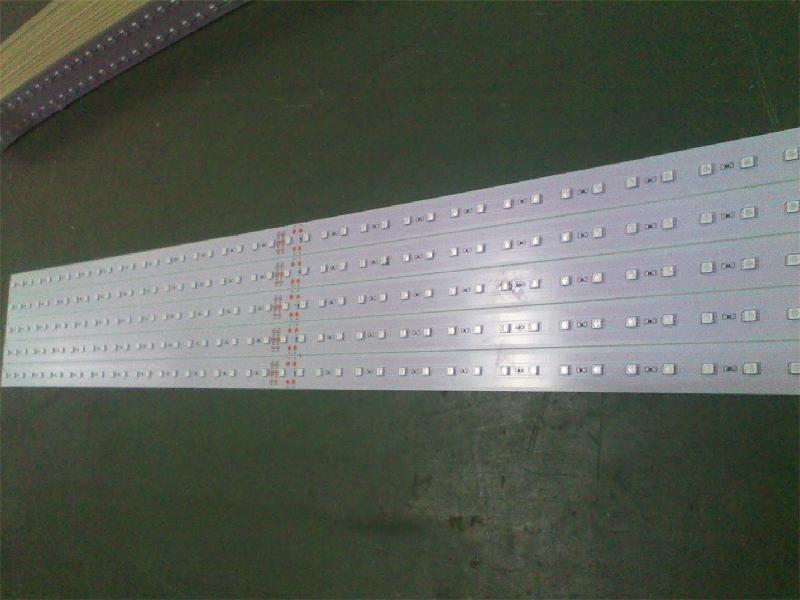 供应48珠贴片线路板、护栏管48珠贴片线路板、贴片代工