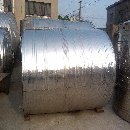9吨304不锈钢圆柱形保温水箱批发