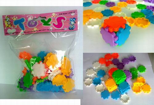 供应小小拼魔方块拼图玩具可作酸奶饮料饼干糖果等食品的广告促销礼品赠品