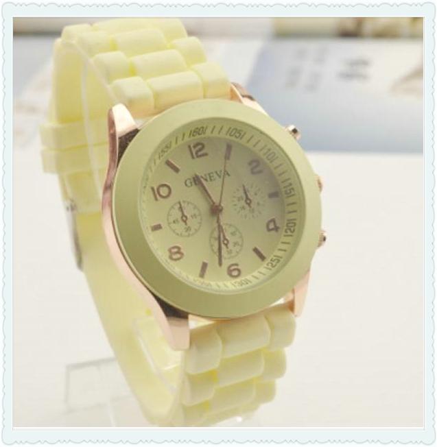 供应六针硅胶手表批发 女士手表 白领的最爱 时尚有气质的手表