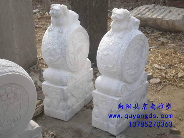 供应汉白玉石狮子门墩京南雕塑