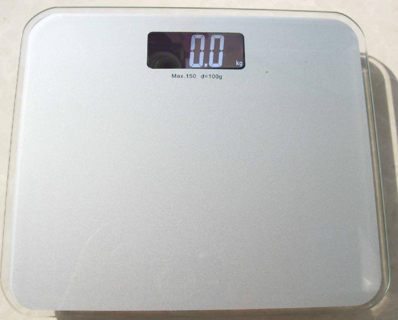 厂家供应迷你人体健康秤体重计 背光显示人体电子称