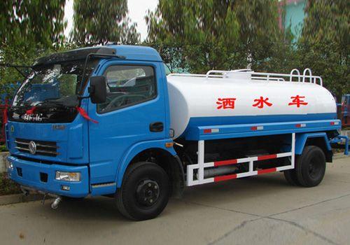 东风多利卡洒水车(5-6吨)-广西洒水车13872882780图片