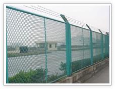护栏网供应护栏网铁艺护栏网工艺护栏网围栏网隔离栅