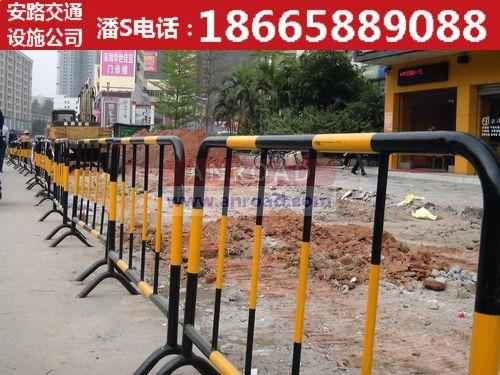 供应龙城安全防护栏-乐群黄黑铁马-深圳铁马厂家