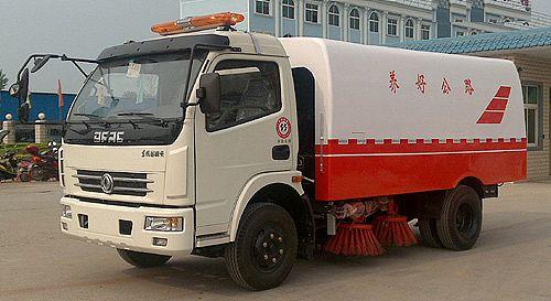 现货供应湖南 贵州东风多利卡扫路车  15897599066