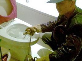 徐汇区凌云路专业疏通马桶 下水道 洗手池 洗菜池 化粪池清理隔油池图片