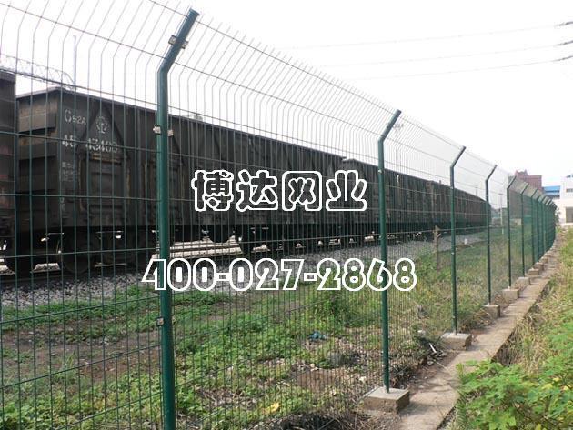 供应宜昌铁路护栏/铁路围栏/围栏规格