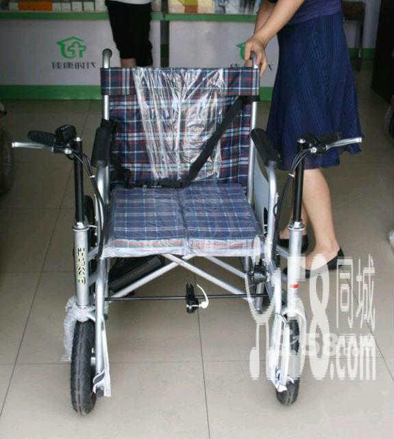 北京最便宜的轮椅折叠电动轮椅特