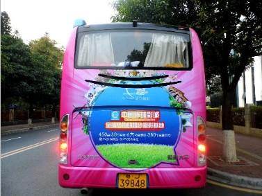 供应广州中巴车车身广告喷漆价格图片