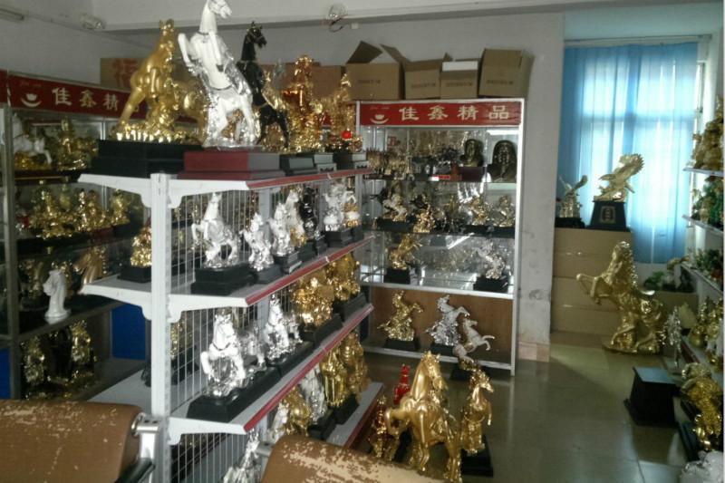 深圳市乌鲁木齐树脂工艺品厂家