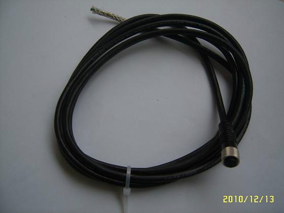 M8三针三孔直型带电缆屏蔽连接器批发