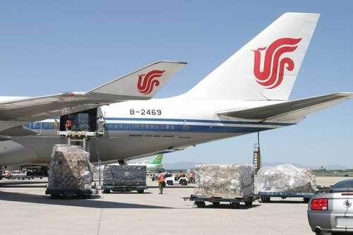 上海航空货运公司国内国际间的行李货物托运图片