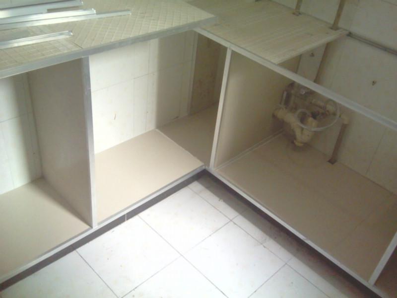 供应2013年最新款的地板砖橱柜