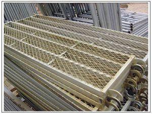 供应不锈钢钢板网防锈专家莱邦钢板网厂图片