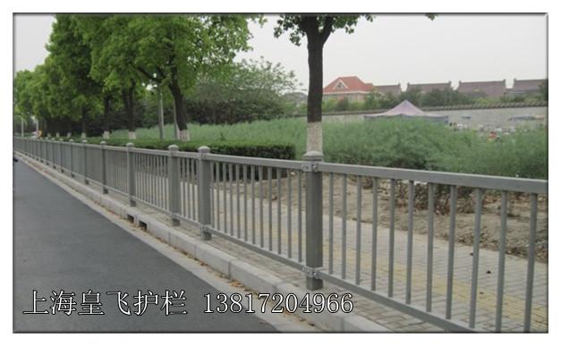 供应玻璃钢护栏，上海玻璃钢护栏，道路玻璃钢护栏，桥梁玻璃钢护栏厂家图片