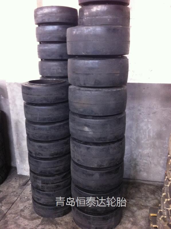 青岛市21x9x15压配式实心轮胎厂家