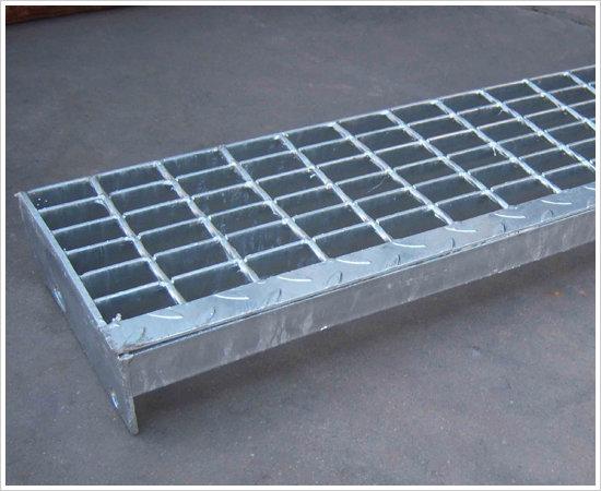 供应钢格板规格踏步板钢格板优秀供应