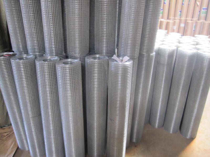 供应热镀锌电焊网厂家电焊网施工规格图片