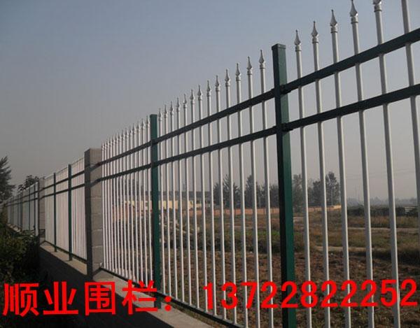供应锌钢护栏现货铁艺栅栏低价现货铁艺护栏厂家