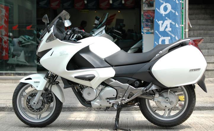 供应南宁本田Deule700摩托车经销商价格