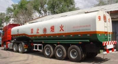 供应内蒙古40立方油罐半挂车生产厂家