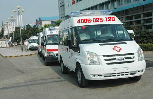 南京市全自动呼吸机出租厂家供应全自动呼吸机出租 救护车出租4006025120