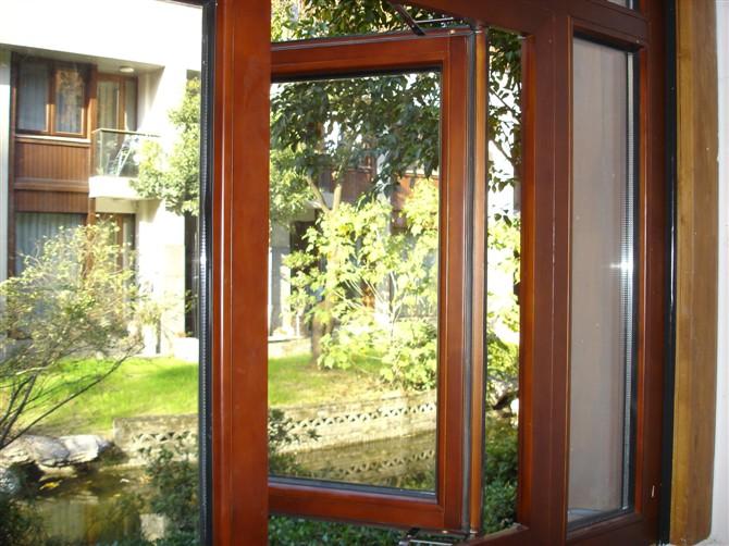 北京市实木门窗的日常维护保养厂家供应实木门窗的日常维护保养
